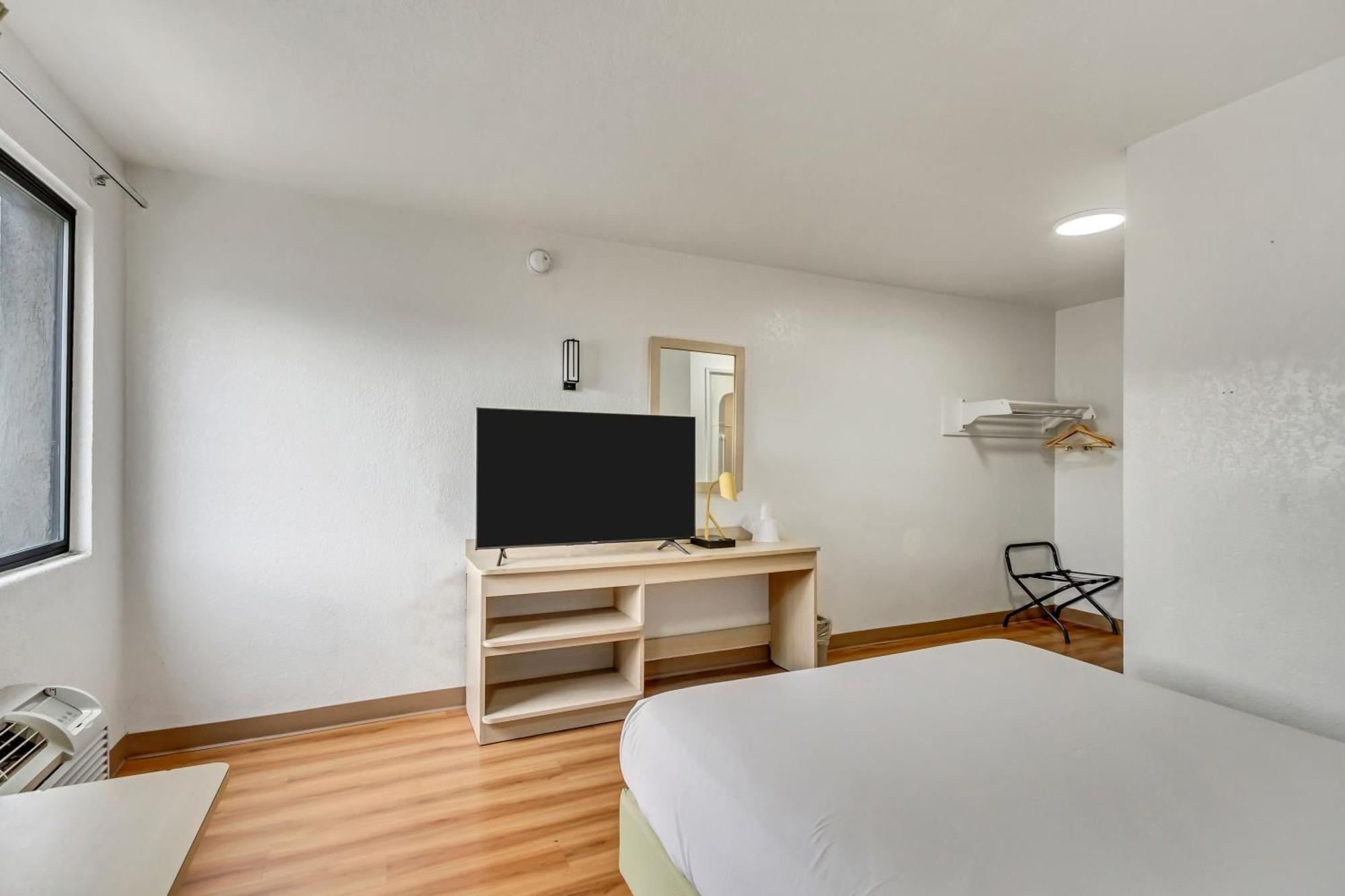 Motel 6 Ogden, Ut- Downtown Екстер'єр фото