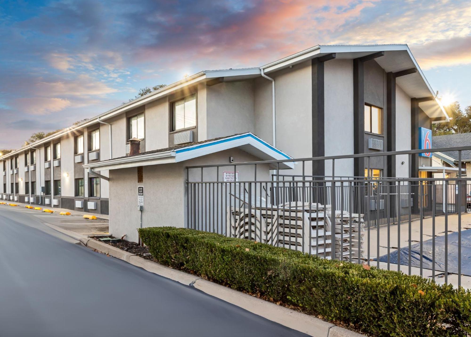 Motel 6 Ogden, Ut- Downtown Екстер'єр фото
